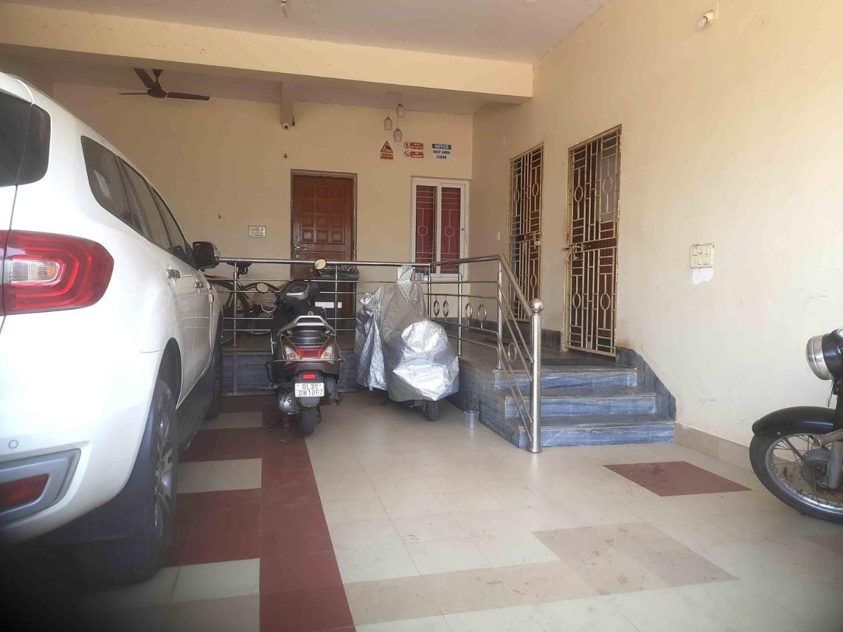 Sublime Homestay Bhubaneswar Exterior photo